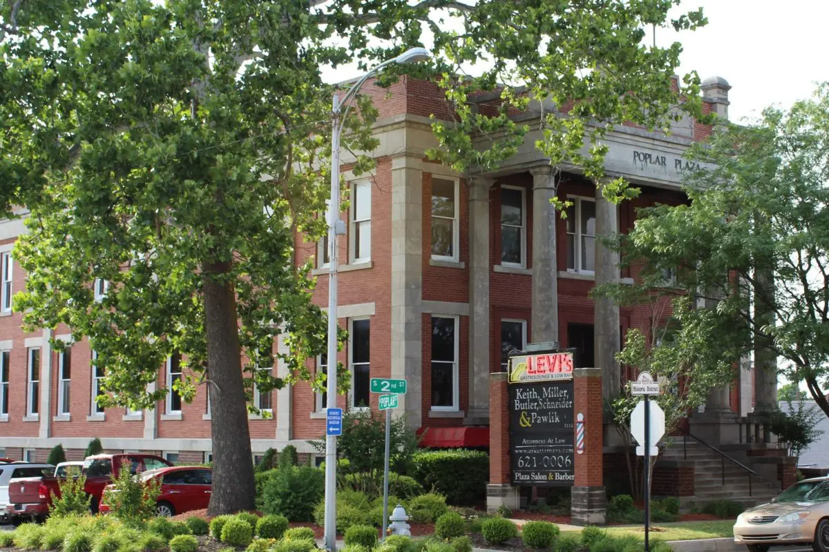 Levi's Gastrolounge & Bar